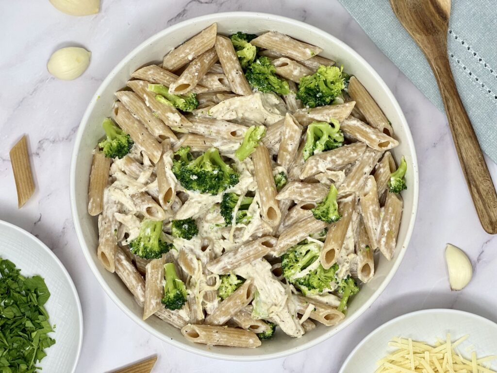 Freezer friendly chicken Alfredo, light version