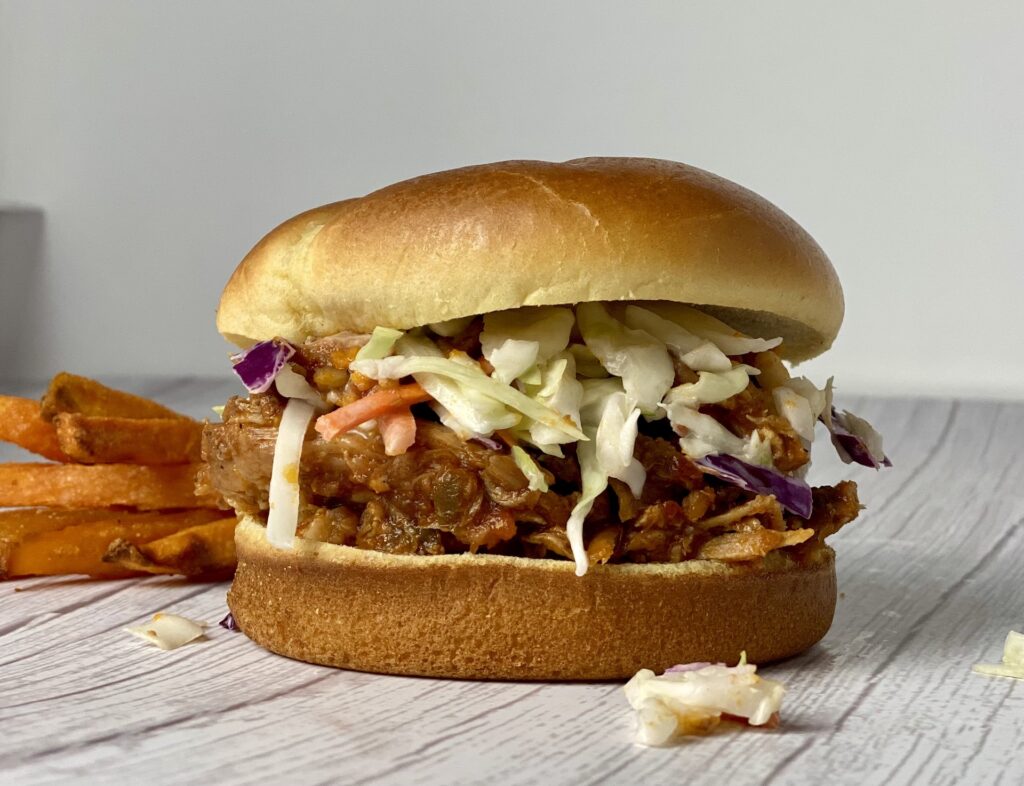 Pulled Pork Sandwiches - slow cooker, pressure cooker, freezer meal prep