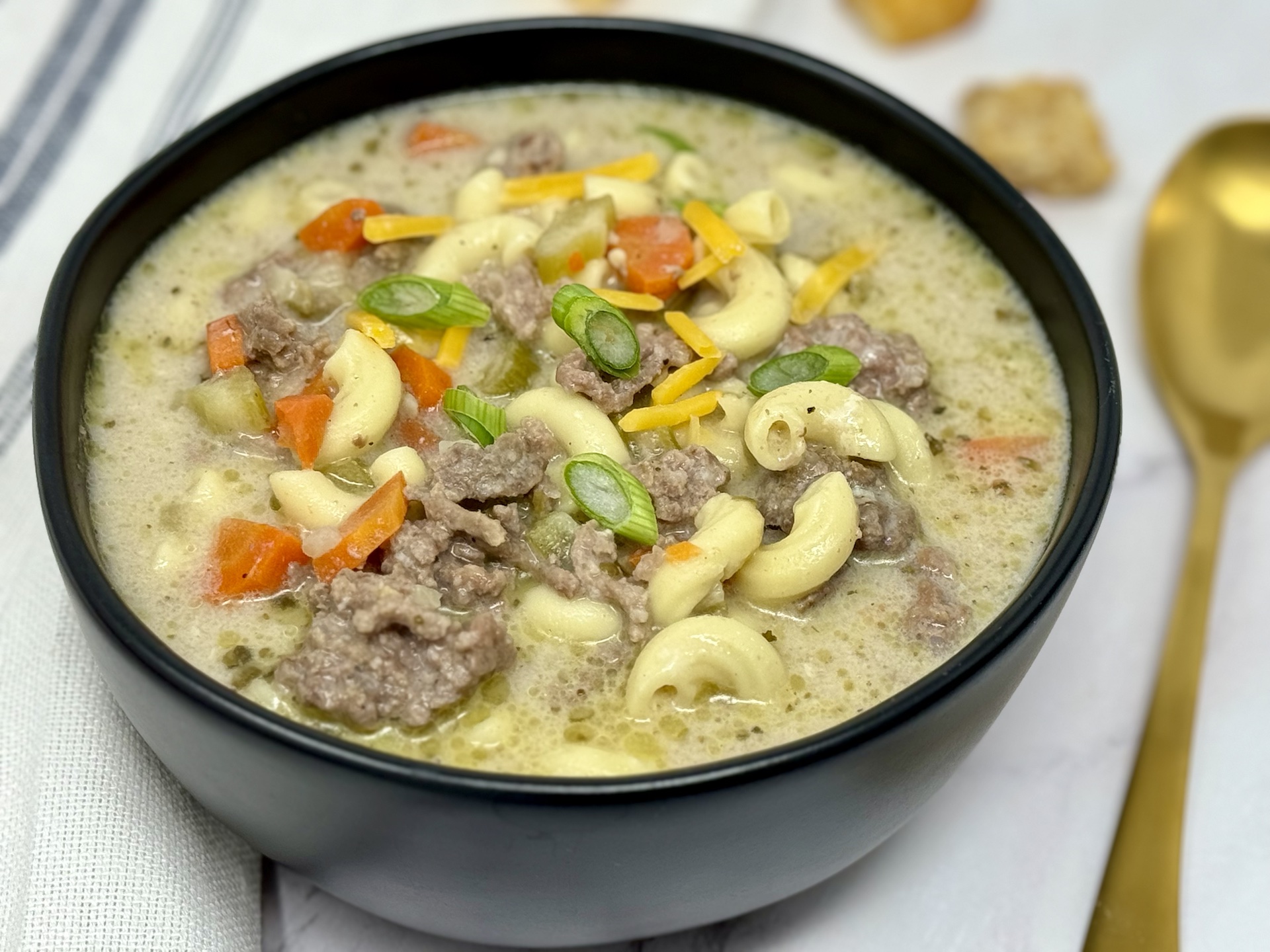 Freezer Meal Recipe Cheeseburger Soup - slow cooker and pressure cooker, freezer meal prep